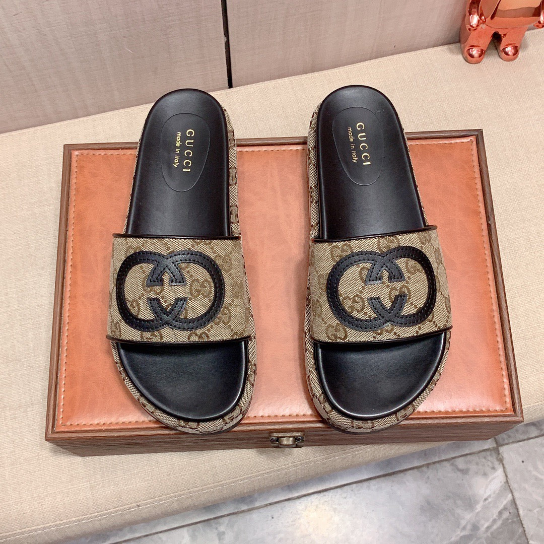 Gucci  Fashionable Thick Sole Slides