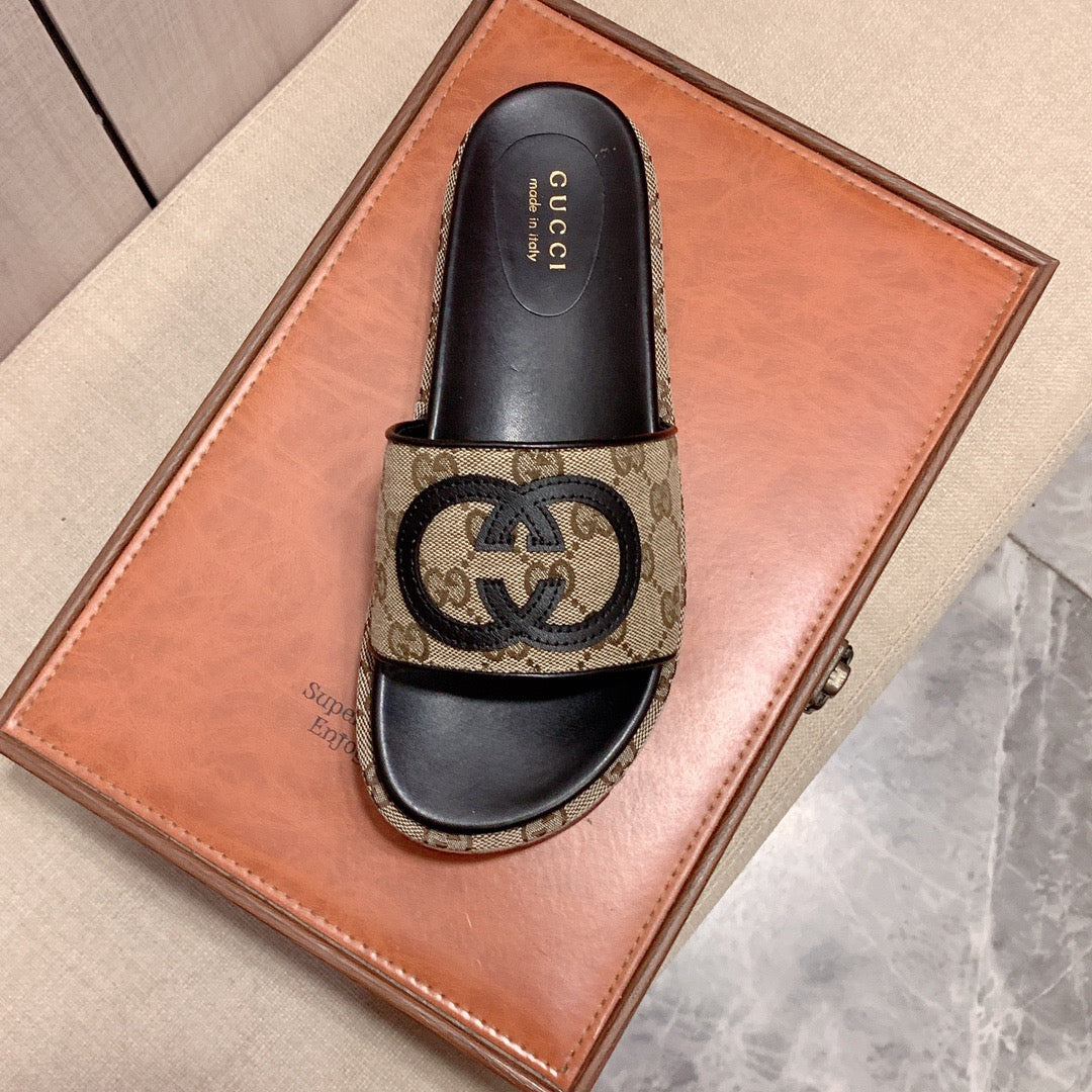 Gucci  Fashionable Thick Sole Slides