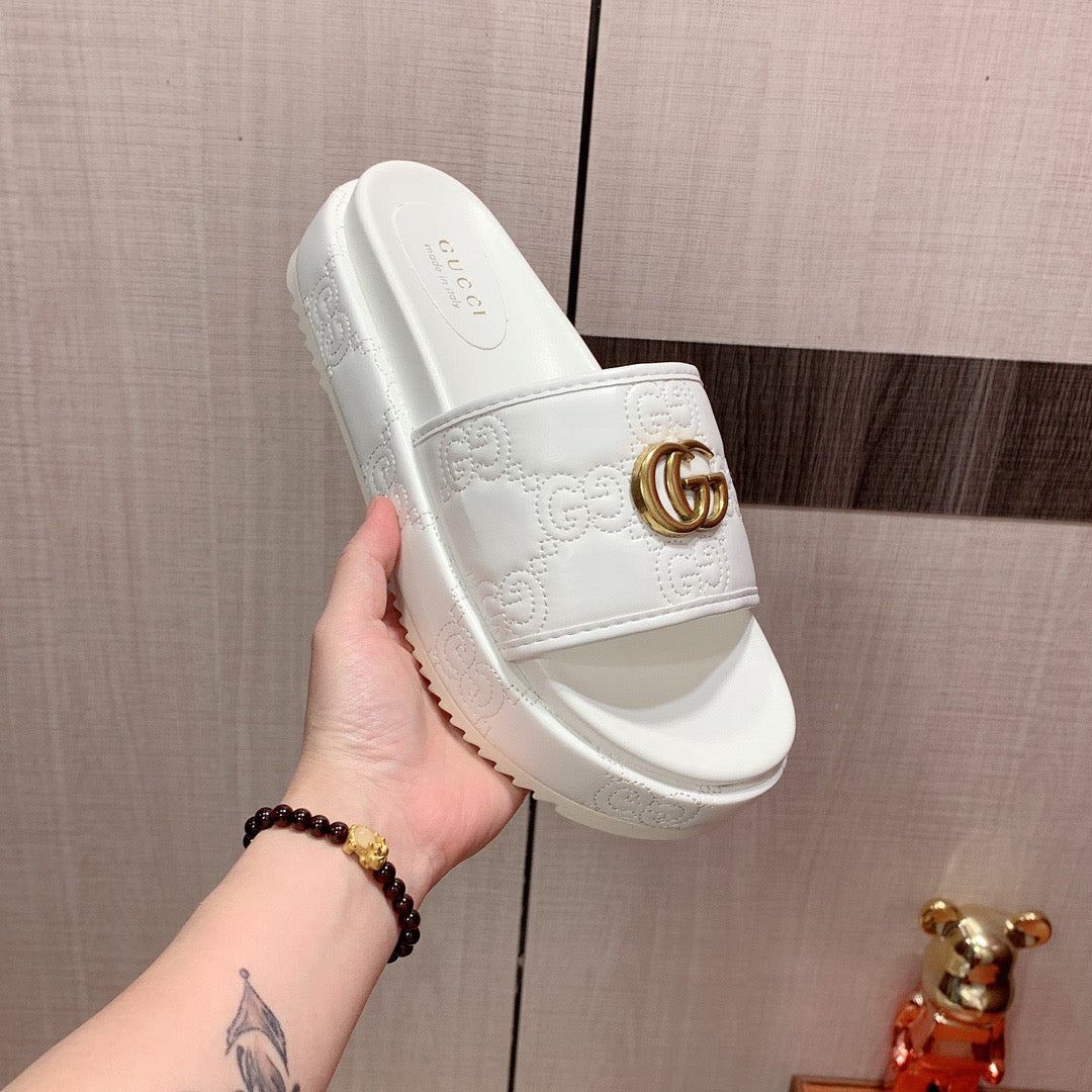 Gucci CG Rubber Slides In White