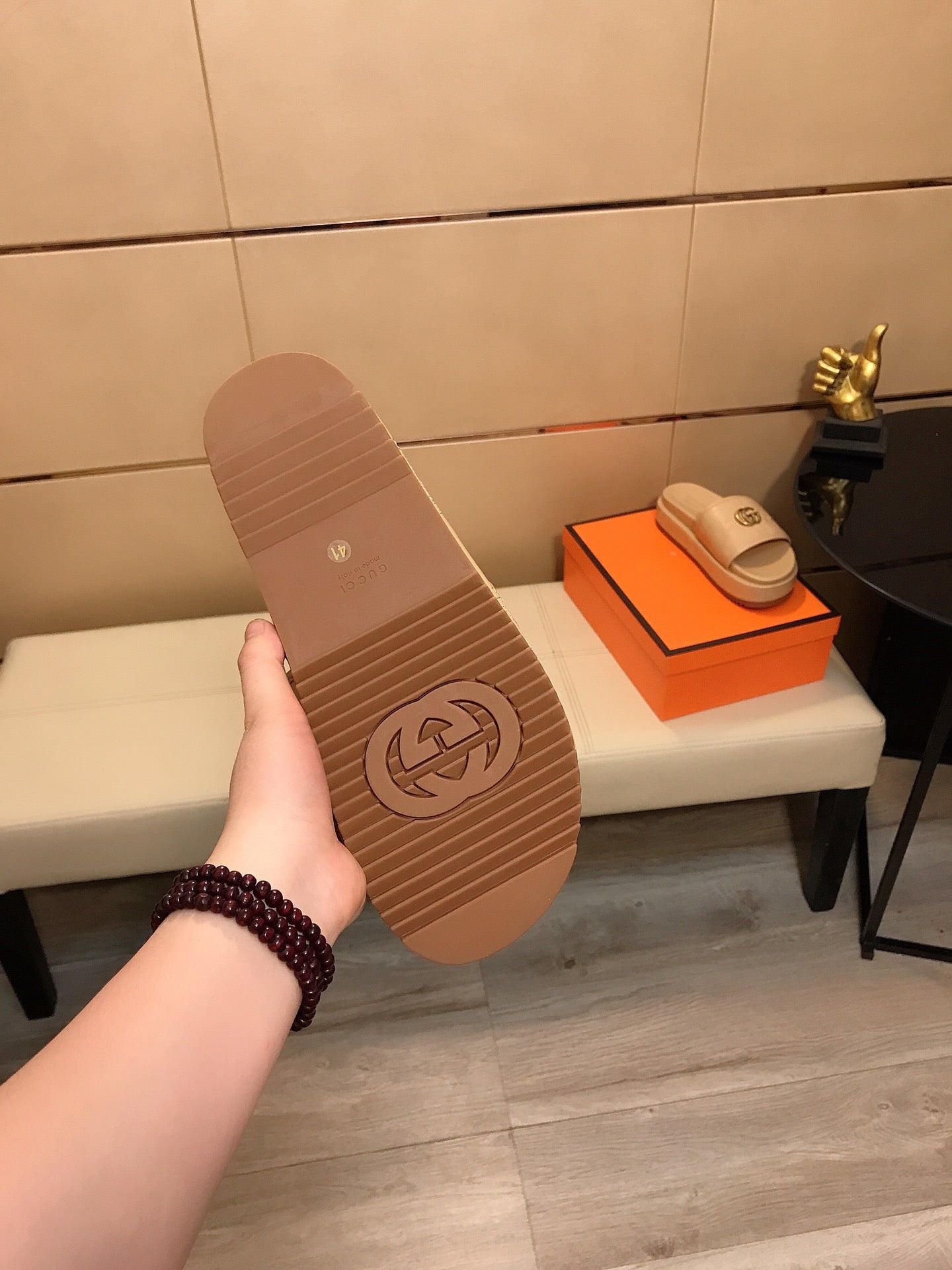 Gucci CG Rubber Slides In Apricot